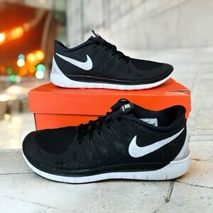 NEW Nike Free 5.0 Youth GS Size 6Y / Womens 7.5 Black White Oreo‎ Sneakers